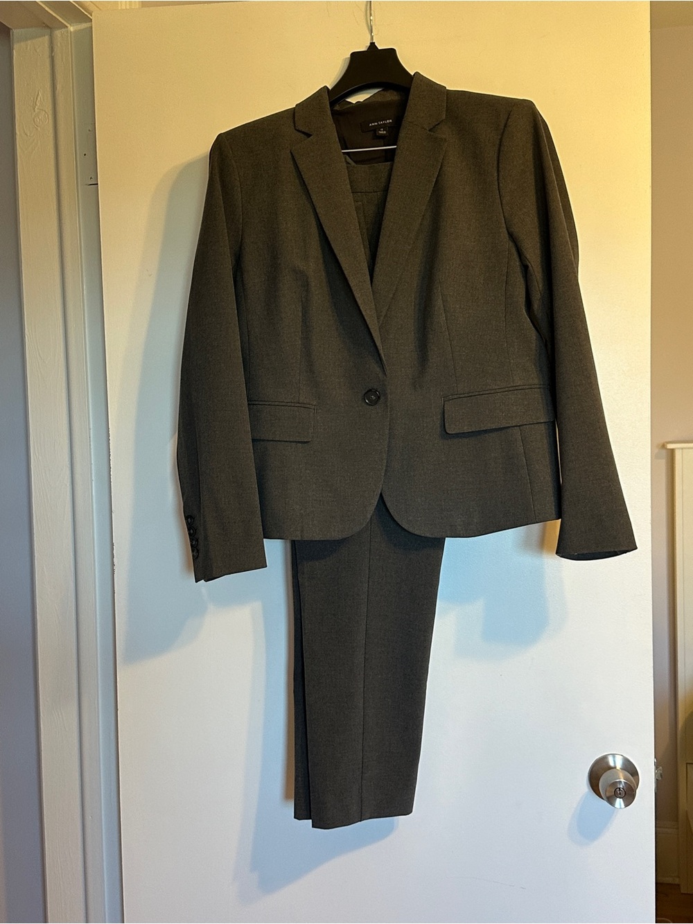 Ann Taylor Classic Dark Gray Women's Blazer